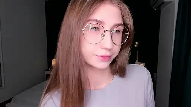 EditaBand — tease u with flash nipples close-up