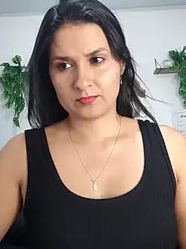 Freechat elena_jonees on StripChat