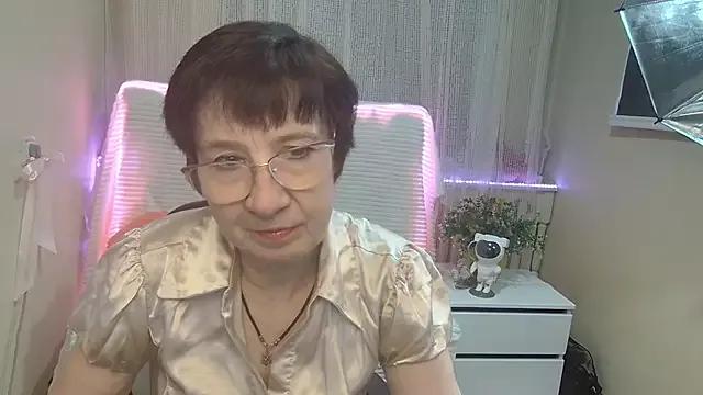 EllaPork on StripChat 