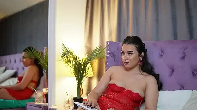 Freechat EmmaDallas on StripChat