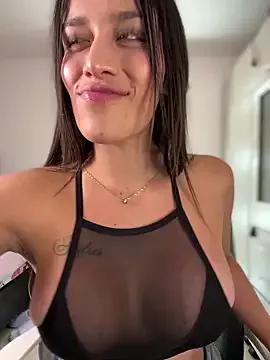 Freechat Emmily_19 on StripChat