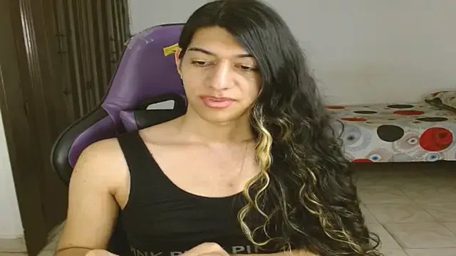 Freechat engielphoenis14 on StripChat