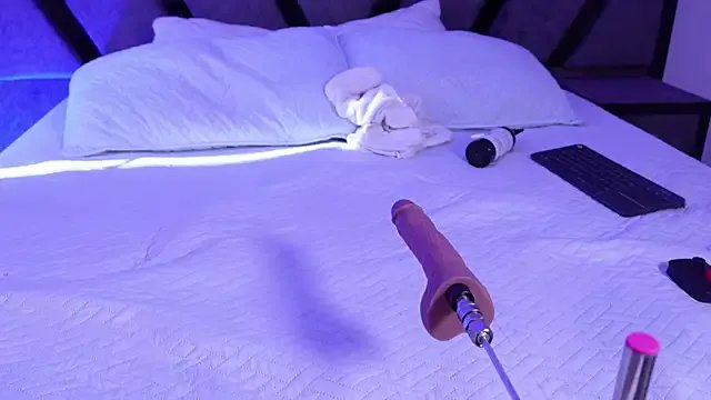 Freechat EthaanCox on StripChat