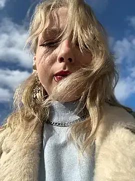 Freechat EveLittleSinner on StripChat