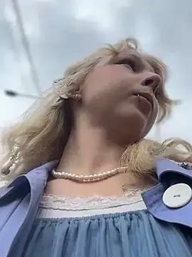 Freechat EveLittleSinner on StripChat