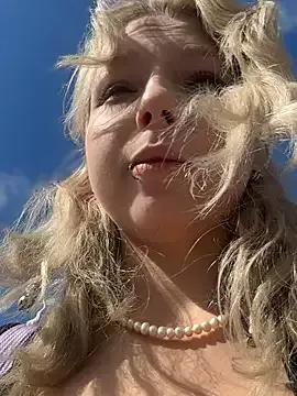 Freechat EveLittleSinner on StripChat