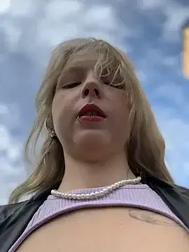 Freechat EveLittleSinner on StripChat