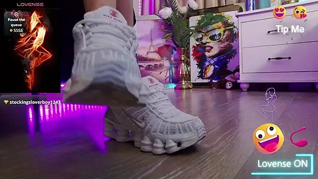 FeetVibe on StripChat 