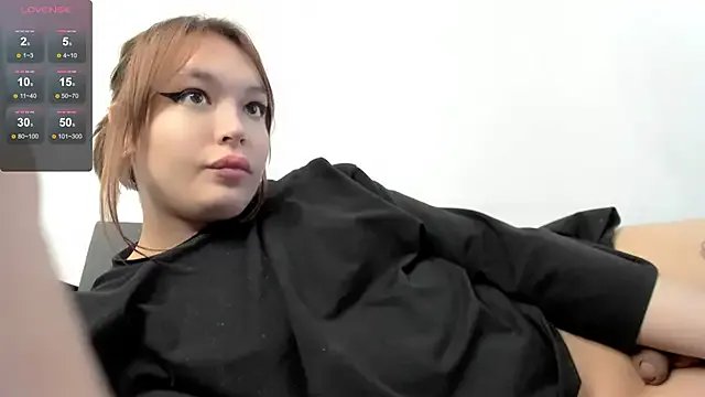 Freechat fem_to on StripChat