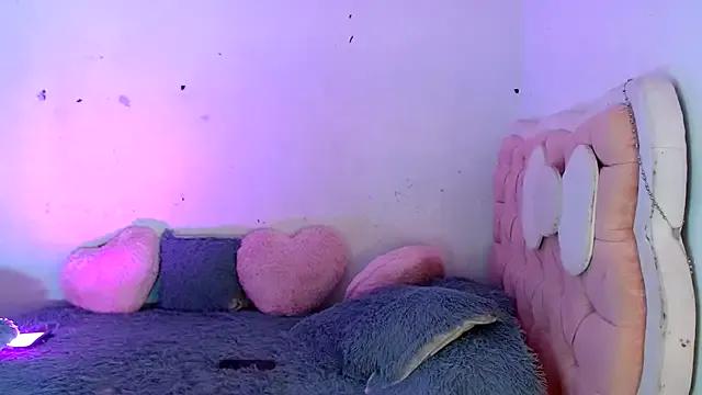 Freechat Foxkatty69 on StripChat