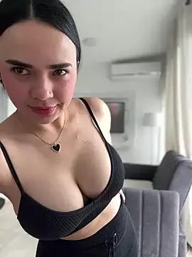 GeorginaJones on StripChat