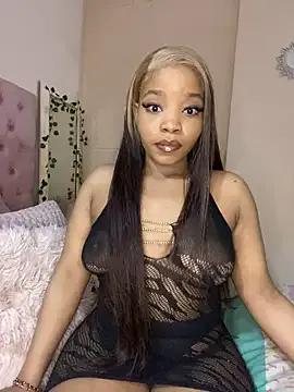 Freechat ItsLeyaa on StripChat