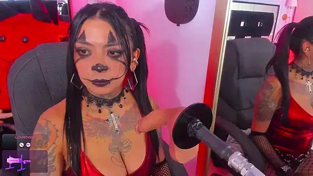 Freechat Kadarah on StripChat