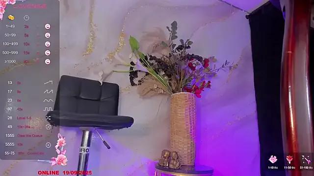 Freechat Karla-Ebony on StripChat