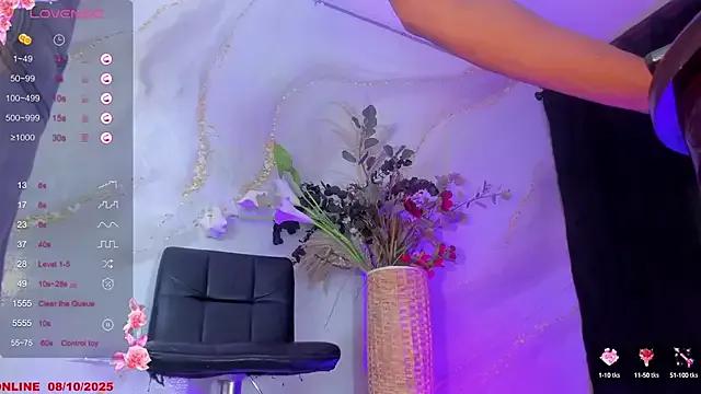 Freechat Karla-Ebony on StripChat