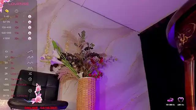 Freechat Karla-Ebony on StripChat