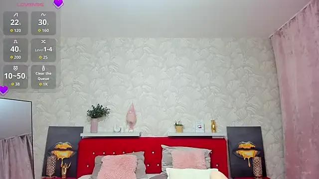 KattyPeachX on StripChat 