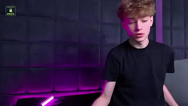 Freechat Kevin_Garsia on StripChat