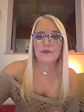 StripChat kikkastar is Freechat kikkastar — squir show