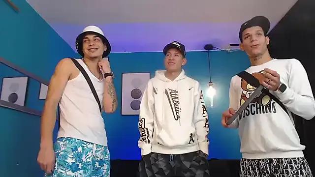 Freechat Kings_of_heaven on StripChat