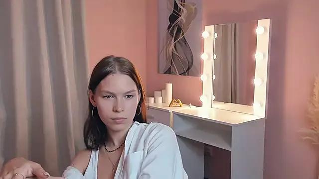 Freechat KyraConze on StripChat