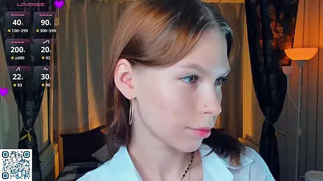 Freechat KyraConze on StripChat