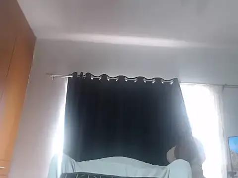 Freechat lady-zeei on StripChat