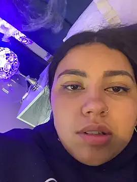 Freechat Larabrooks on StripChat