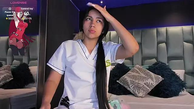 Freechat Larabrooks on StripChat