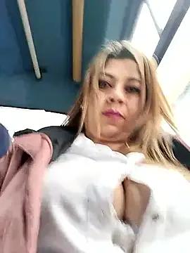 Freechat Laura-Hernandez on StripChat