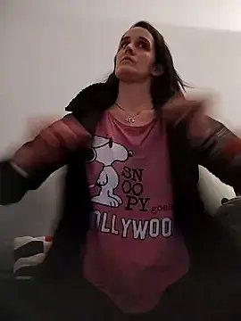 Freechat Laura_Ati on StripChat