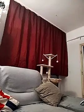 Freechat Laura_Ati on StripChat