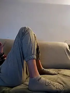 Freechat Laura_Ati on StripChat