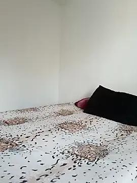 Group LEIRIS_Y_FRED_01 on StripChat