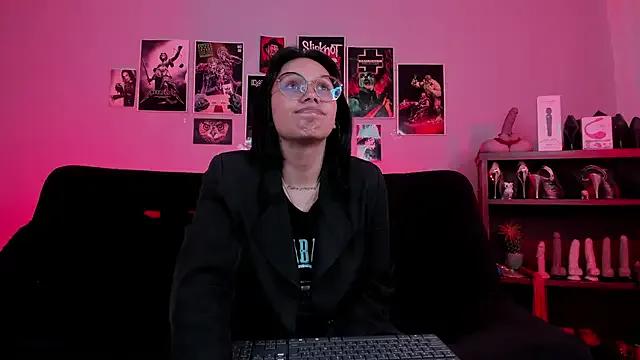 lilith-deveraux on StripChat 