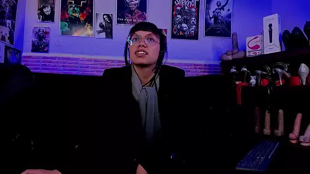 lilith-deveraux on StripChat 