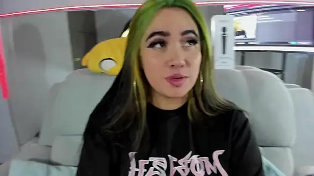 Lilith_Zenith_ on StripChat 