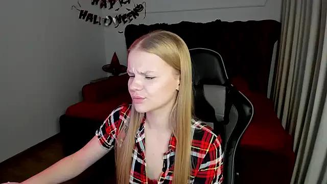 StripChat LilitRosen is Freechat LilitRosen — leg-split