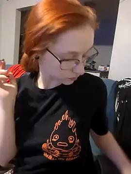 LilyFoxxx on StripChat