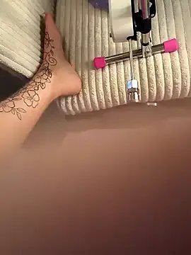 Freechat Linalicious on StripChat