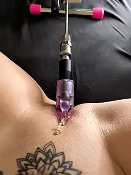 Freechat Linalicious on StripChat