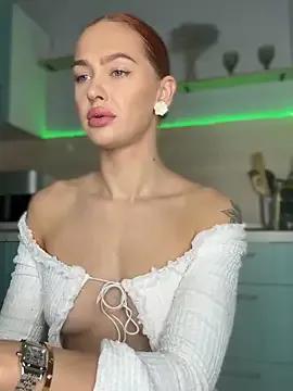 Freechat LittleFox___ on StripChat