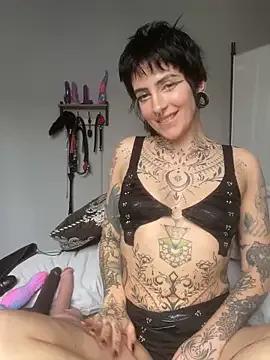 littleinkedblaise666 on StripChat