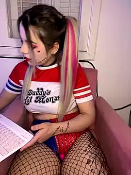 LittleMargotXXX on StripChat 
