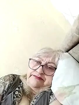 LolkaAlyss on StripChat 