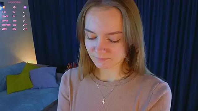 Freechat LouisaChaobal on StripChat