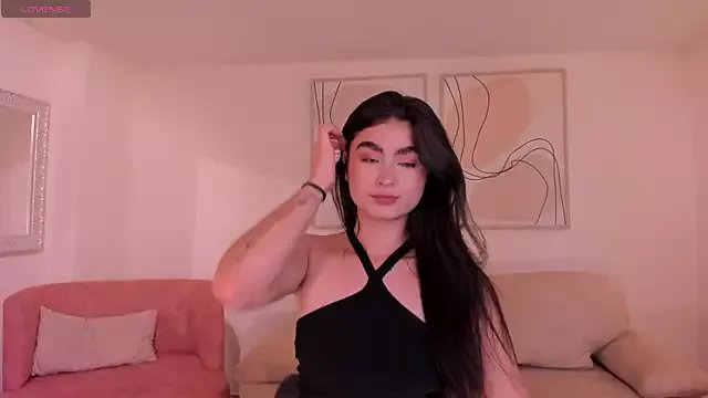 Private LucyWeiss_ on StripChat