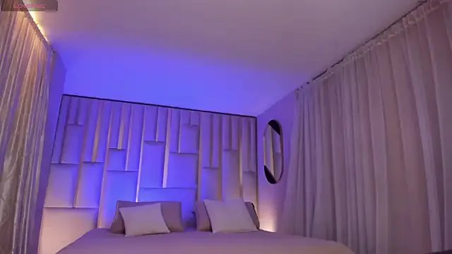 Private LucyWeiss_ on StripChat