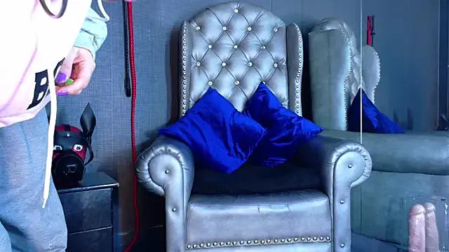 LusstCruella — useless worm, make THE GODDESS happy