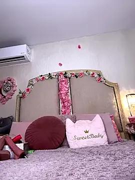 Freechat maddisonblush on StripChat